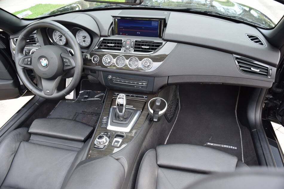 Used 2014 BMW Z4 sDrive35is RWD image 54