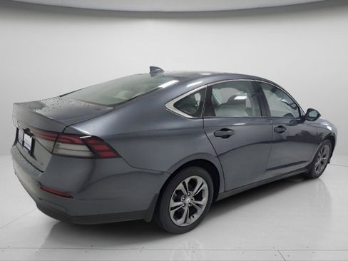 Used 2024 Honda Accord EX image 12