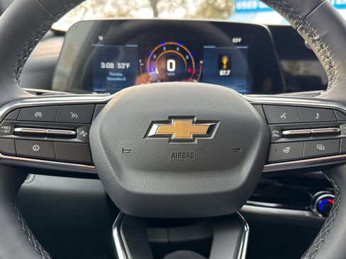 New 2026 Chevrolet Equinox LT w/ Convenience Package II image 23