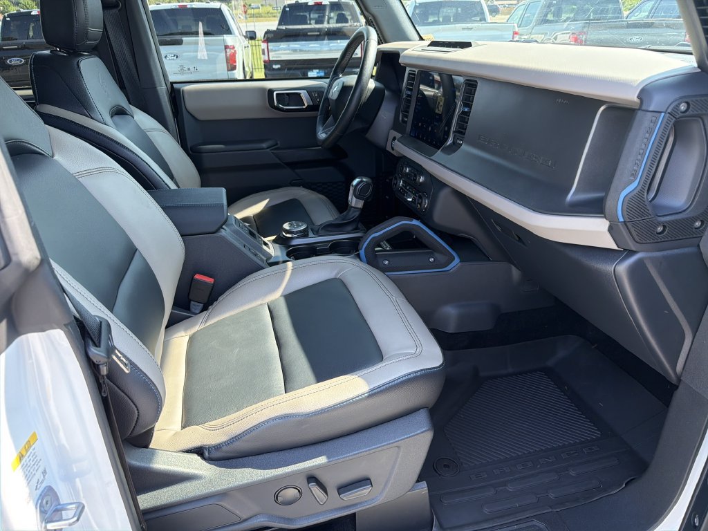 Used 2024 Ford Bronco Wildtrak AWD/4WD image 14