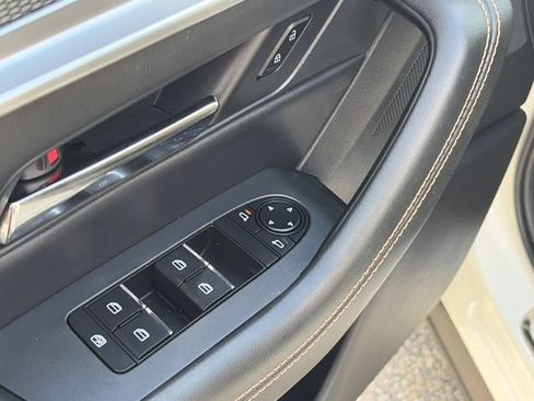 Used 2024 MAZDA CX-90 Plug-In Hybrid w/ Preferred AWD/4WD image 15