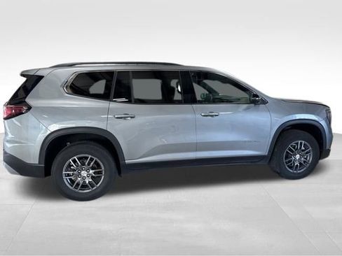 Used 2025 GMC Acadia Elevation image 9