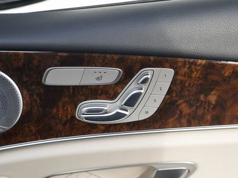 Used 2019 Mercedes-Benz E 300 4MATIC w/ Premium 1 Package image 38