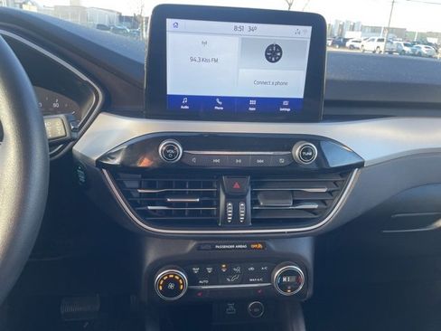 Used 2020 Ford Escape SE image 23
