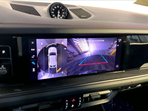 Used 2025 Porsche Cayenne GTS image 31