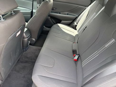 Certified 2025 Hyundai Elantra Sport FWD image 20