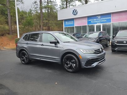 Used 2024 Volkswagen Tiguan SE R-Line