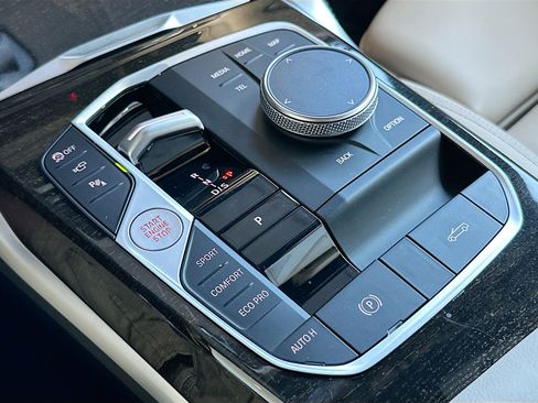 Certified 2024 BMW M440i Convertible w/ Premium Package image 17