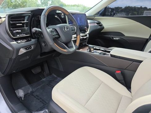 Used 2025 Lexus RX 350 Premium Plus w/ Convenience Package FWD image 24