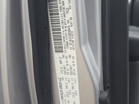 Used 2011 RAM 1500 ST RWD image 26