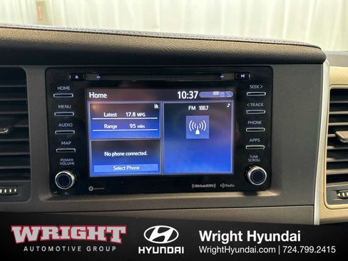 Used 2020 Toyota Sienna XLE image 24
