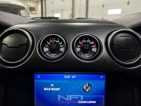 Used 2016 Ford Mustang Shelby GT350 w/ Track Package image 27