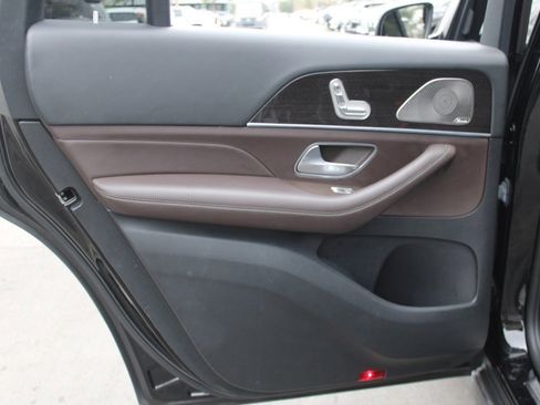 Certified 2022 Mercedes-Benz GLS 450 4MATIC image 30