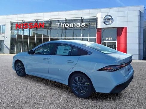 New 2026 Nissan Sentra SL w/ Floor Mat Package FWD image 5