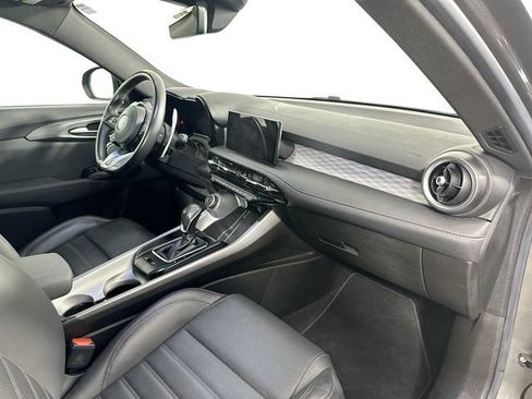 Used 2024 Alfa Romeo Tonale Ti AWD/4WD image 32