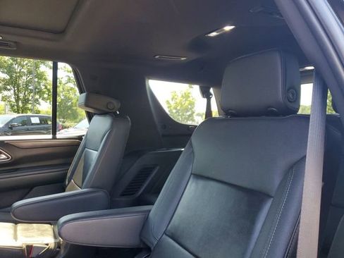 Used 2022 Chevrolet Tahoe LT RWD image 9