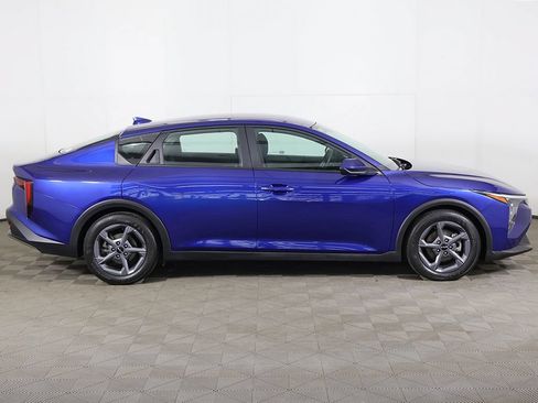 Used 2025 Kia K4 FWD image 17