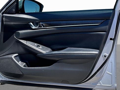 Used 2018 Honda Accord EX-L image 18