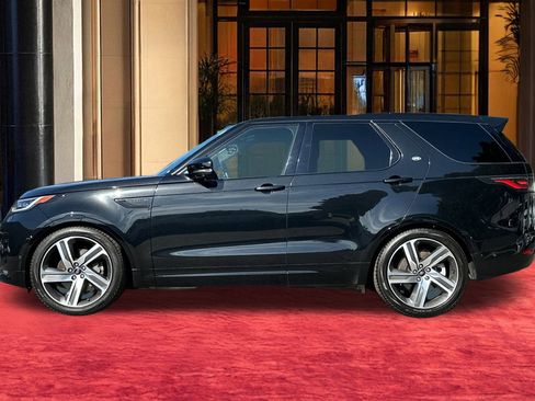 Used 2023 Land Rover Discovery S R-Dynamic image 3