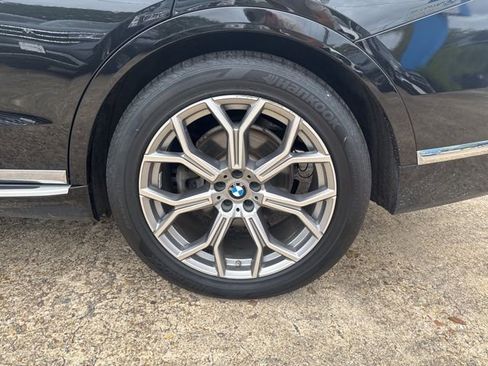 Used 2020 BMW X7 xDrive40i w/ Cold Weather Package image 44