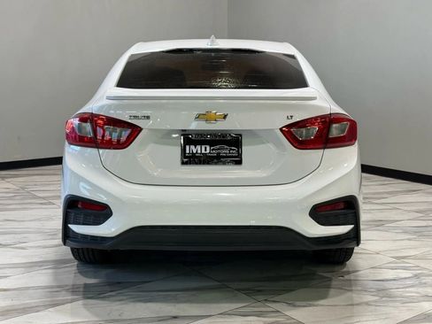 Used 2017 Chevrolet Cruze LT w/ RS Package image 8