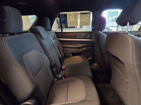 Used 2018 Ford Explorer XLT w/ Equipment Group 201A image 65