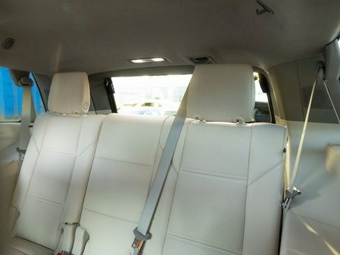 Used 2024 Cadillac Escalade Sport Platinum w/ Heavy-Duty Trailer Package image 26