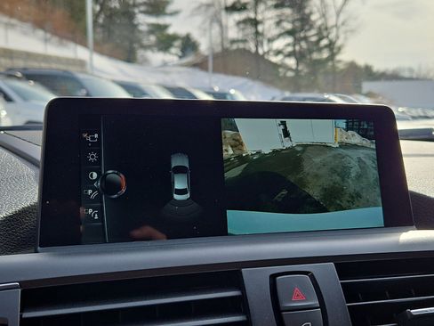 Used 2017 BMW M2 image 18