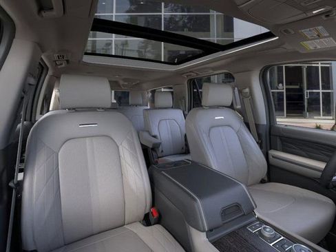 New 2023 Ford Expedition Max Platinum image 10