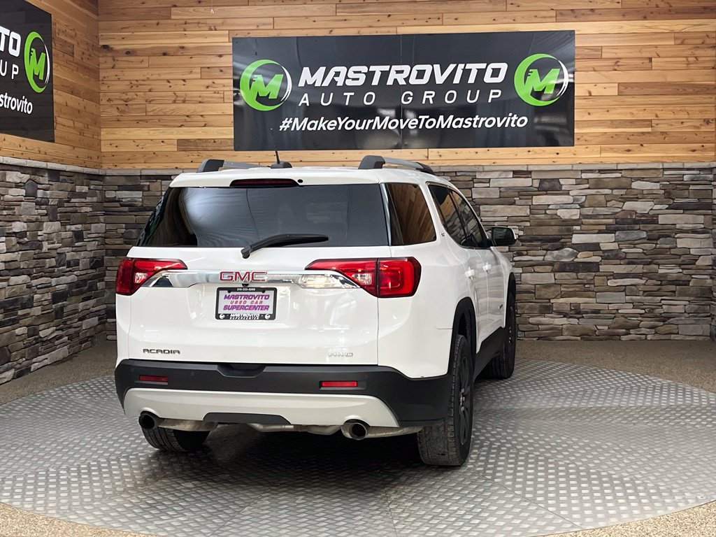 Used 2018 GMC Acadia SLT AWD/4WD image 16