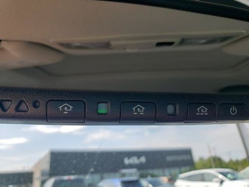 Used 2018 Mitsubishi Outlander AWD image 24