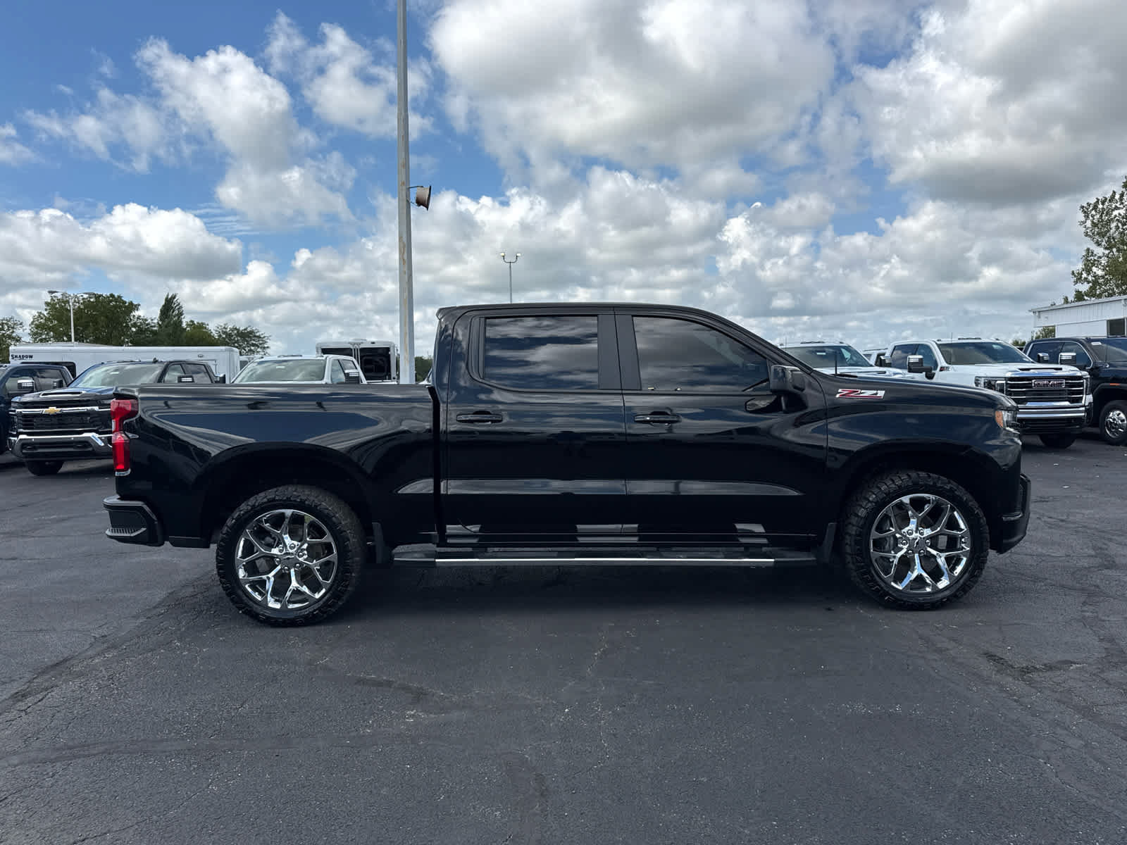 Certified 2022 Chevrolet Silverado 1500 RST AWD/4WD image 6