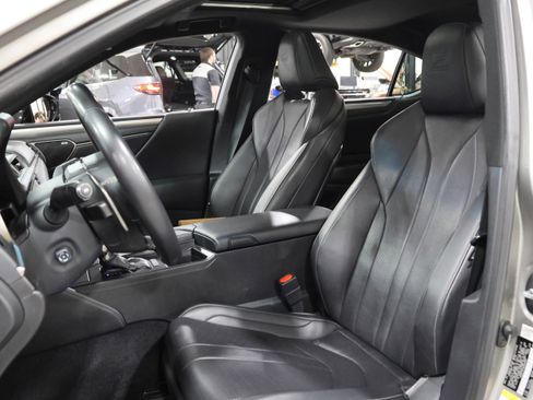 Used 2019 Lexus ES 350 F Sport w/ Accessory Package 2 image 33