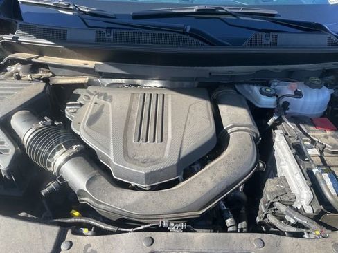 Certified 2025 Chevrolet Traverse Z71 w/ Driver Confidence Package image 35