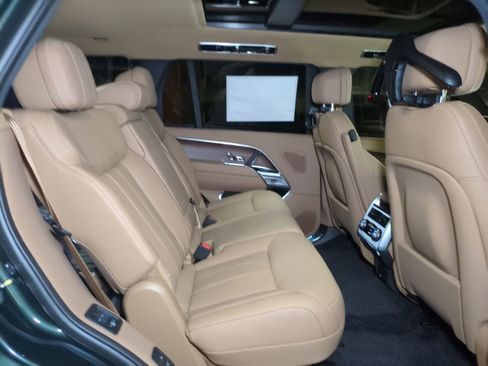 New 2026 Land Rover Range Rover Long Wheelbase SE AWD/4WD image 29