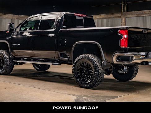 Used 2022 Chevrolet Silverado 2500 LTZ w/ LTZ Plus Package image 7