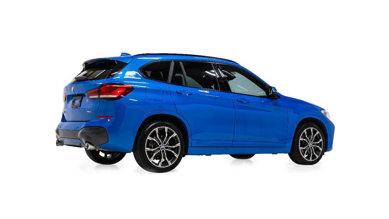 Used 2021 BMW X1 sDrive28i w/ M Sport Package FWD image 3