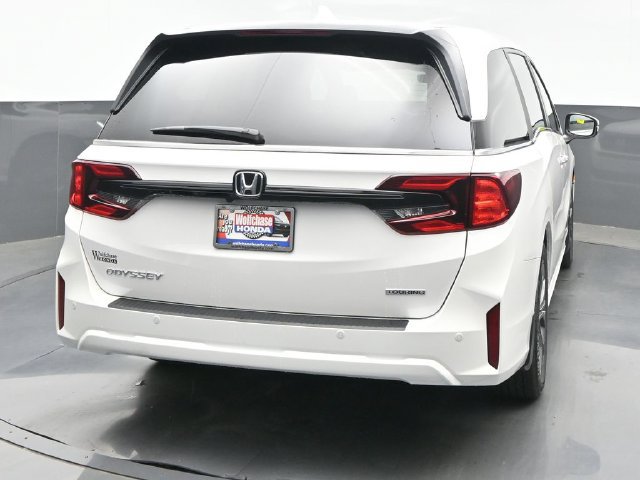 New 2026 Honda Odyssey Touring image 5