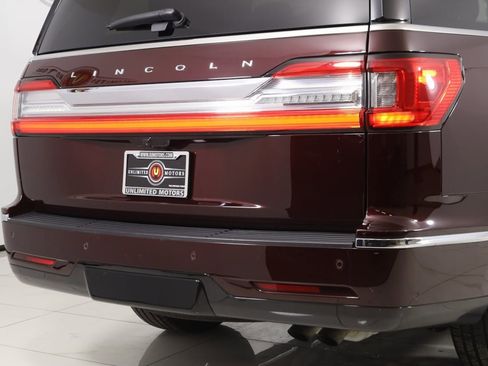 Used 2019 Lincoln Navigator Reserve image 49