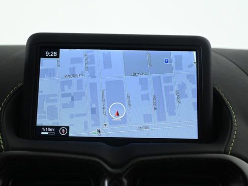 Used 2023 Aston Martin V8 Vantage image 11