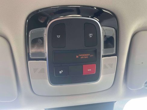 Certified 2025 Hyundai Tucson SE AWD/4WD image 30