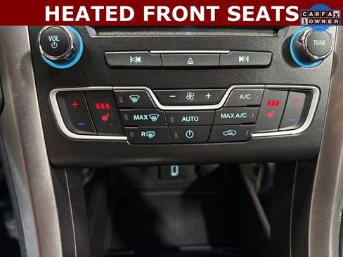 Used 2017 Ford Fusion Energi SE image 2