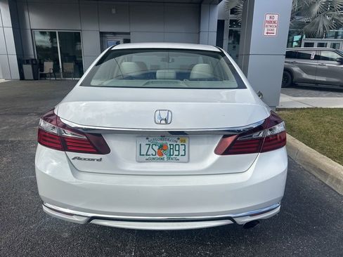 Used 2016 Honda Accord LX image 7