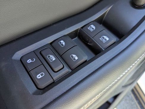 New 2026 Jeep Grand Cherokee L Laredo image 11