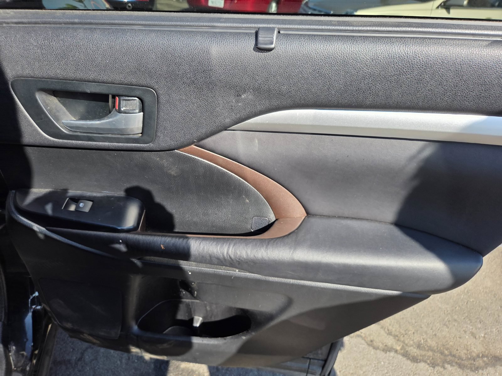 Used 2016 Toyota Highlander XLE AWD/4WD image 10
