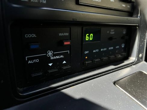 Used 1987 Chevrolet Corvette Coupe image 33