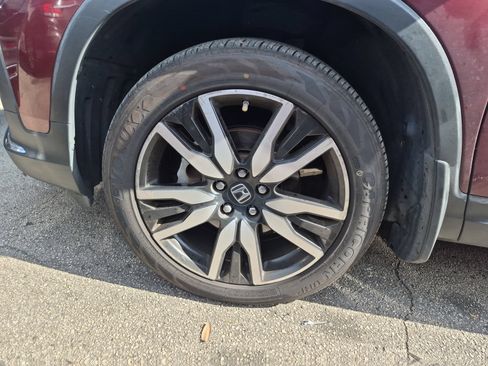 Used 2020 Honda Pilot Touring image 8