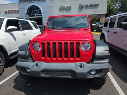Used 2019 Jeep Wrangler Unlimited Sport S AWD/4WD image 2