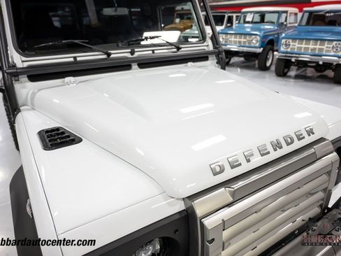 Used 1993 Land Rover Defender 110 image 32