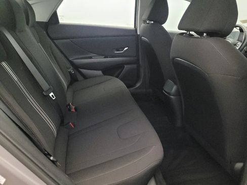 Used 2023 Hyundai Elantra SEL w/ Convenience Package FWD image 19